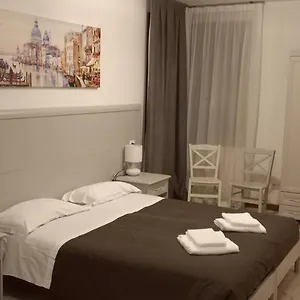 https://palazzetto-canossa.hotelslidodijesolo.com