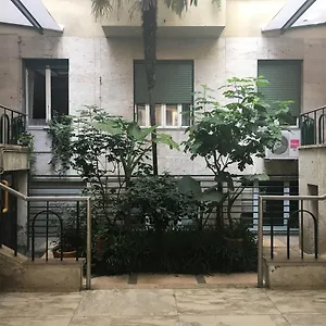https://rhome-suites.it-romehotels.com