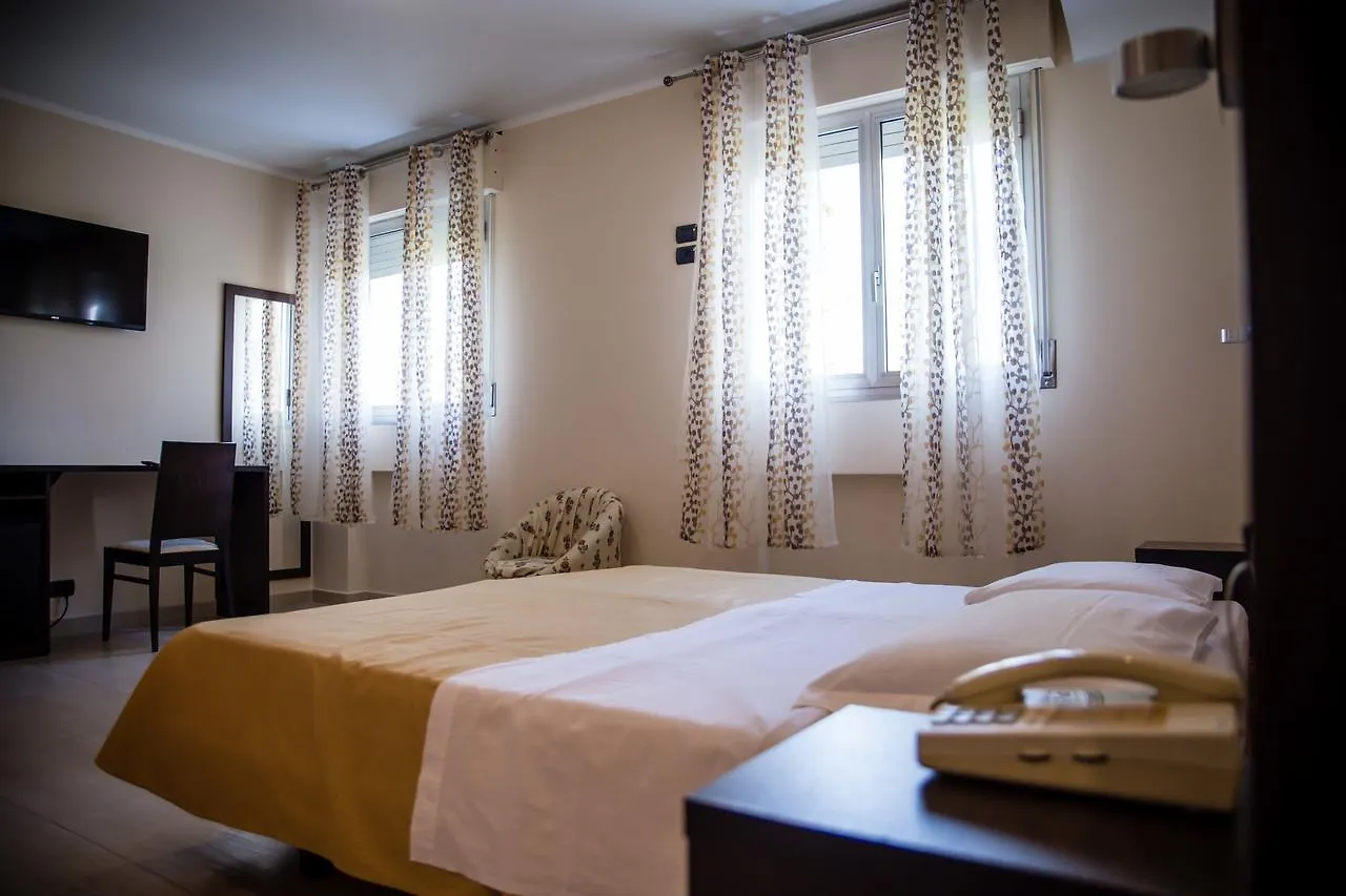 Hotel Citta' Di Conegliano 4*,